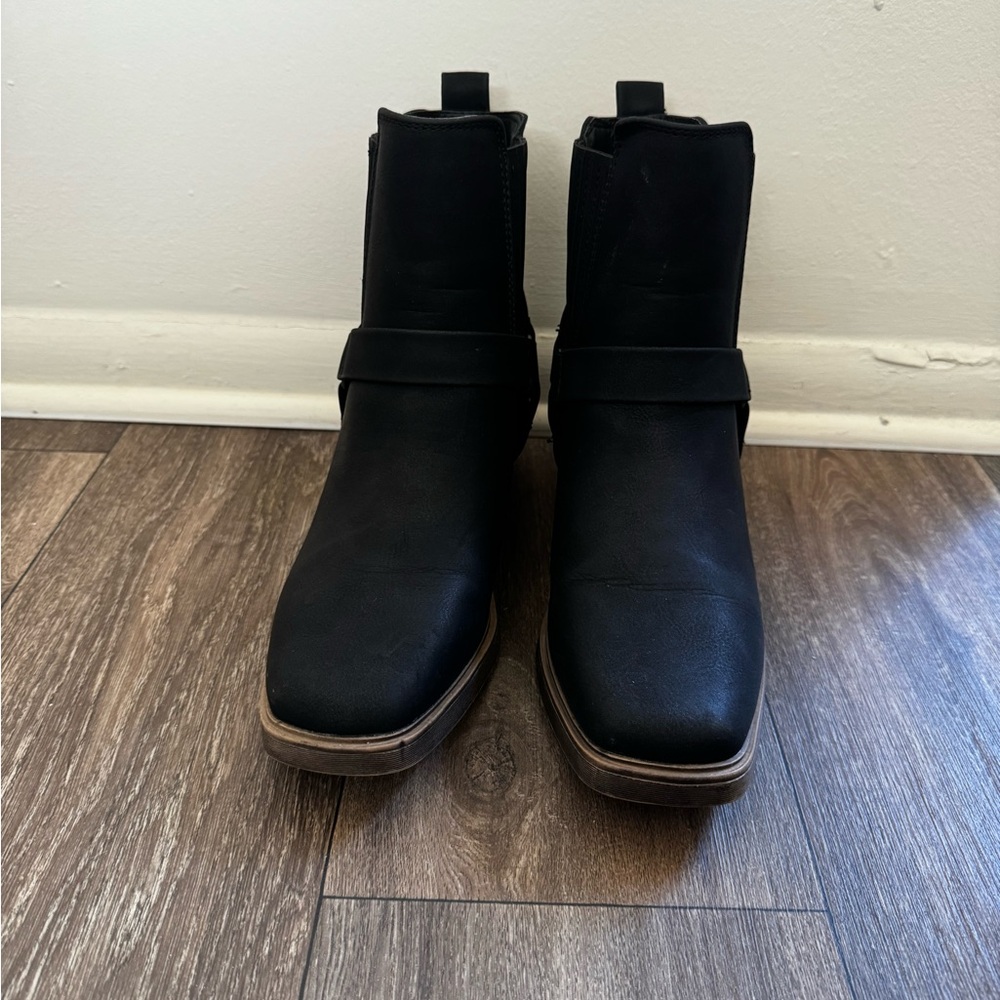 True Craft Boots